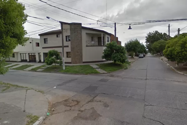 Cámaras de seguridad registraron un violento robo en Villa 9 de Julio