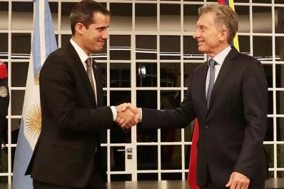“Apoyamos más que nunca la democracia en Venezuela”, twitteó Macri