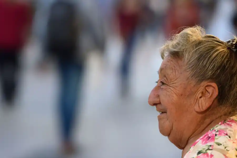 COMPLETA. Sus nueve nietos compensan la ausencia de su único y gran amor, Antonio.