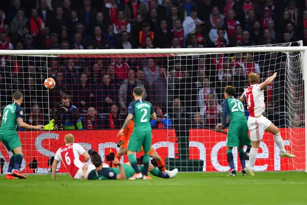 Liga de Campeones: Lucas Moura se vistió de héroe y el Tottenham jugará la final