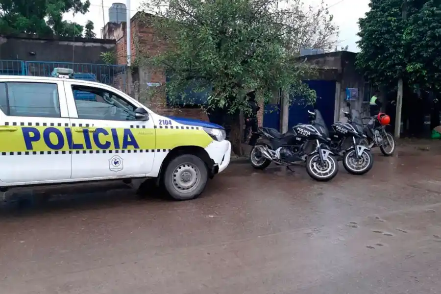 ALLANAMIENTOS. Detuvieron a uno de los presuntos autores del crimen.