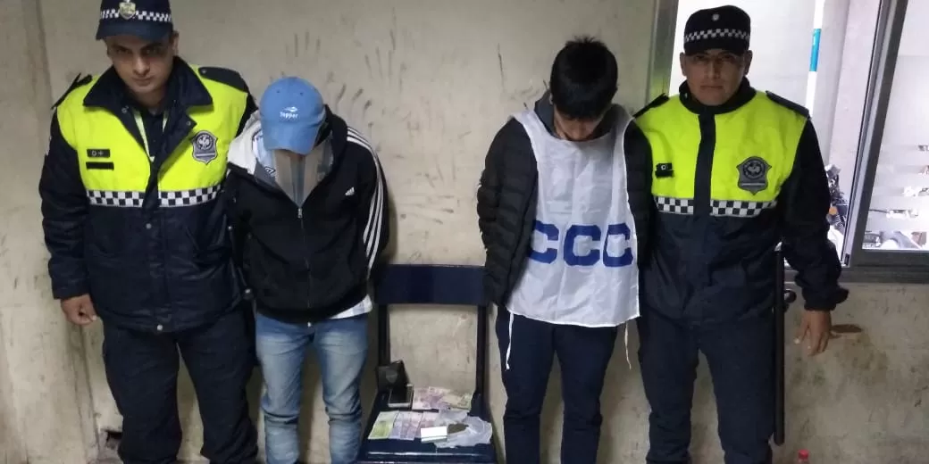Dos detenidos por vender drogas durante la protesta en el microcentro