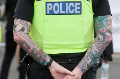 En Catamarca los policías no podrán exhibir tatuajes mayores a 10 centímetros de diámetro