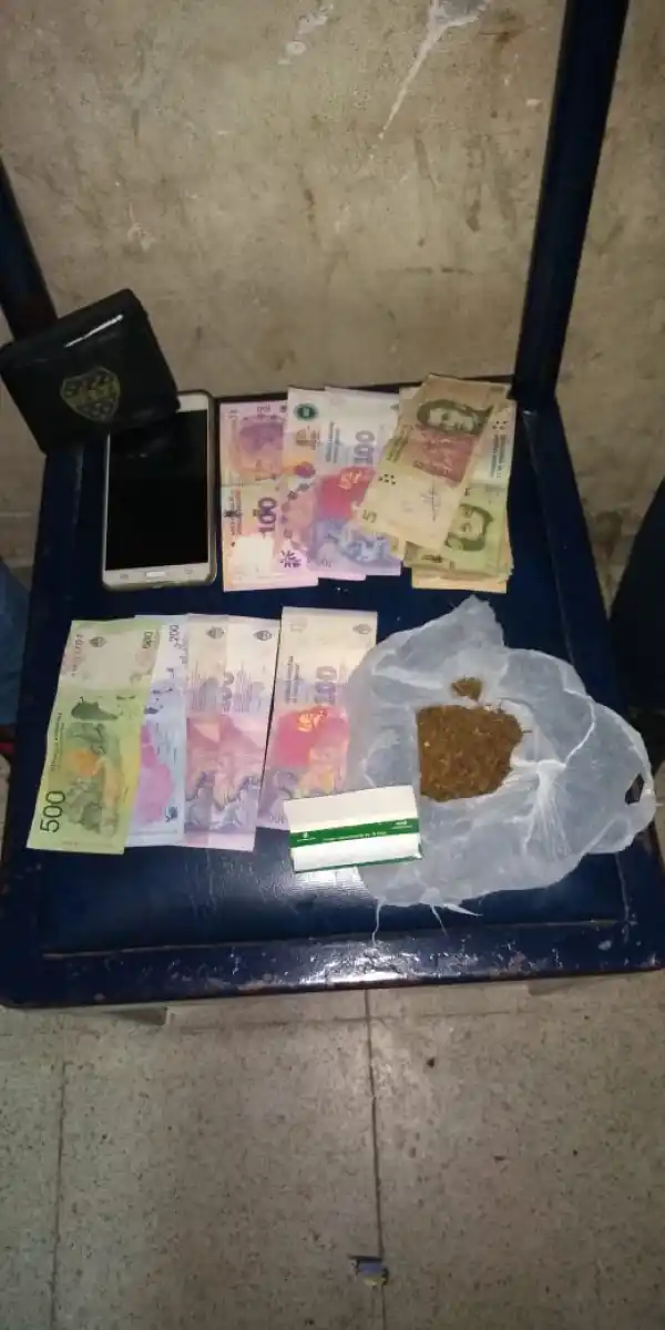 Dos detenidos por vender drogas durante la protesta en el microcentro