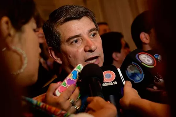 Maley anunció el pago de la recomposición salarial para todo el personal policial