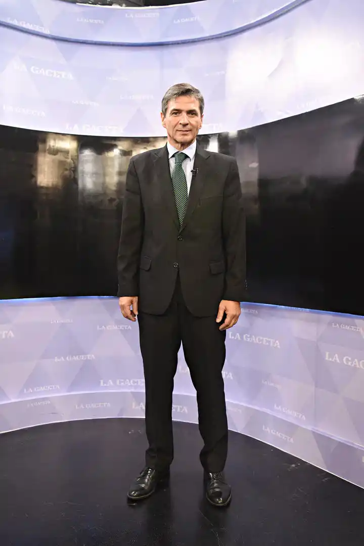 Racedo Aragón recordó la sastrería más convencional estadounidense.  