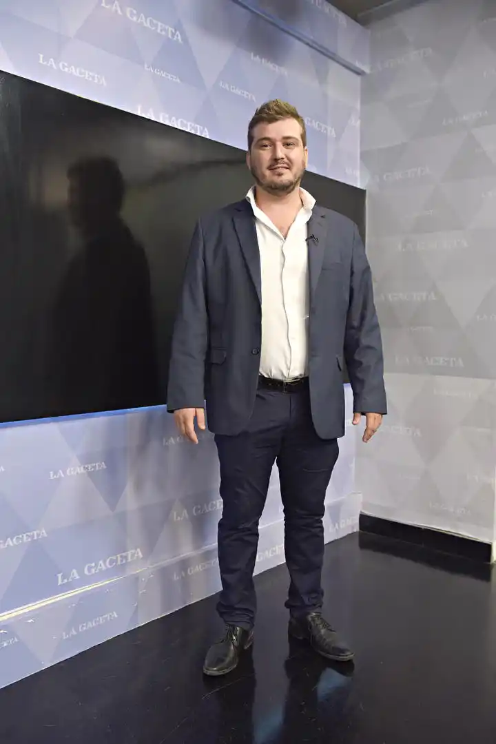 Walter Aráoz se descontracturó a la hora de elegir su indumentaria. la gaceta / fotos de juan pablo sánchez noli