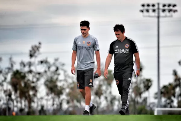 Así fueron las primeras horas de Favio Álvarez en Los Ángeles Galaxy