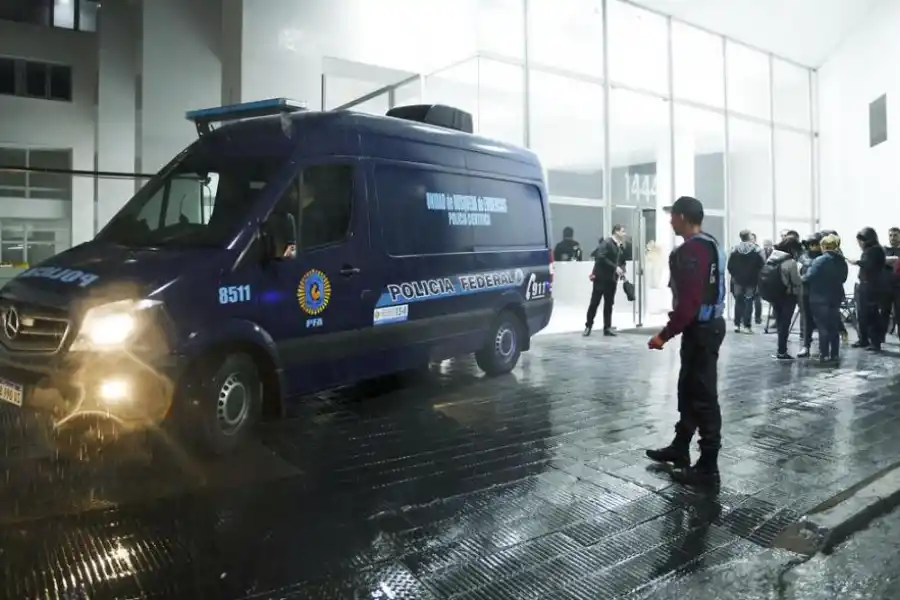 PROCEDIMIENTO. Tras un allanamiento, detuvieron a un sospechoso.