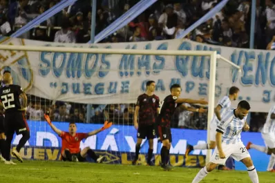 Con una histórica goleada sobre River, 3 a 0, Atlético se ilusiona con las semifinales