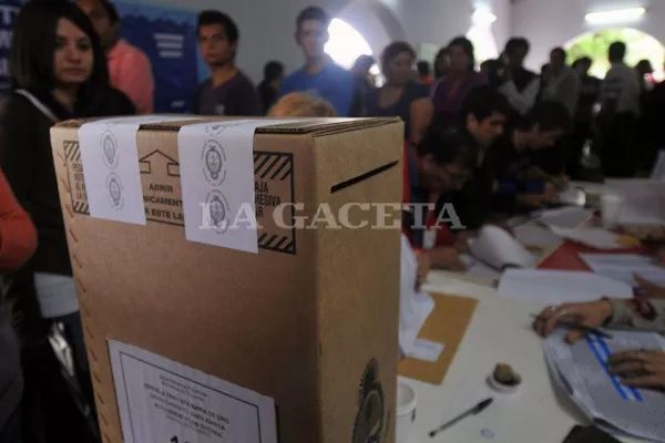 Difunden tres encuestas que dan escenarios distintos