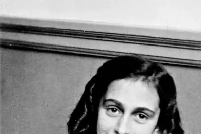 Publican una versión inédita del histórico diario de Anna Frank