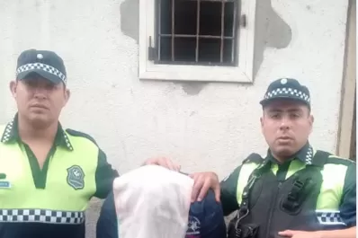Golpeó a su hermana y cuando lo detuvieron le encontraron un kilogramo de marihuana