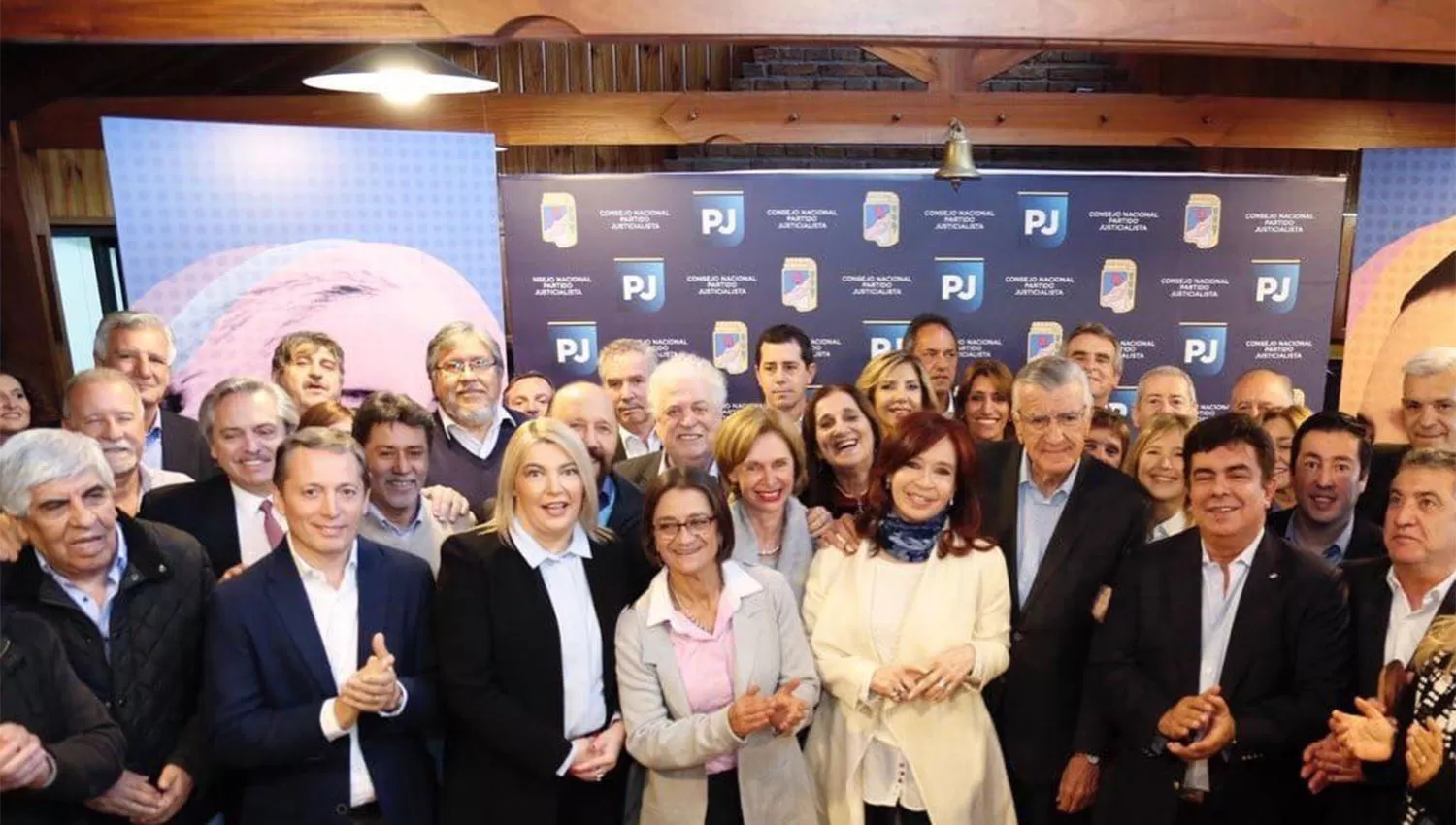 Cristina Kirchner participó de la cumbre del PJ, a la que no asistía desde 2003