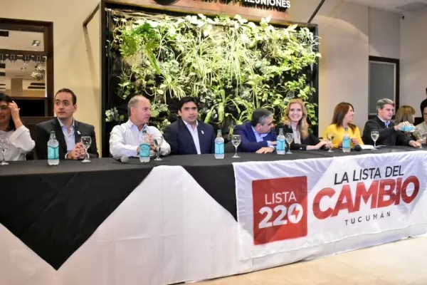 Para evitar lo que hizo Mestre en Córdoba me bajé y apoyé la lista, dijo Prat Gay