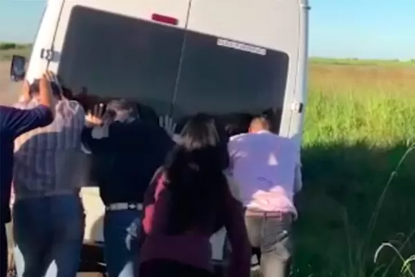 Video: además de campaña, para llegar a la Gobernación hay que arremangarse y empujar