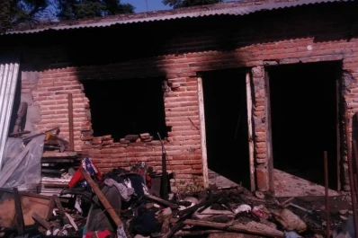 El fuego se llevó las pocas cosas que tenía Fabiola