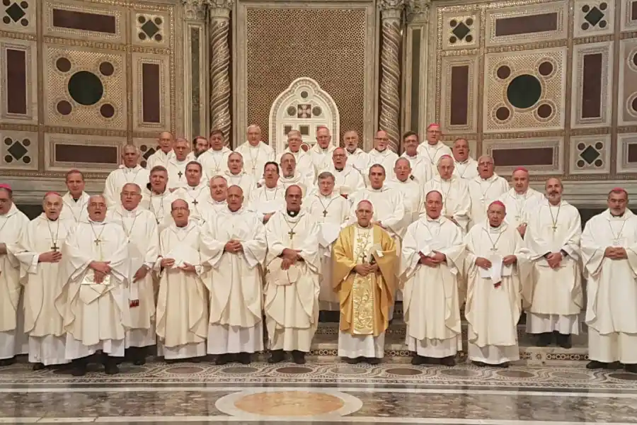 Monseñor Sánchez, en el Vaticano: al Papa le he expresado todo el cariño de los tucumanos 