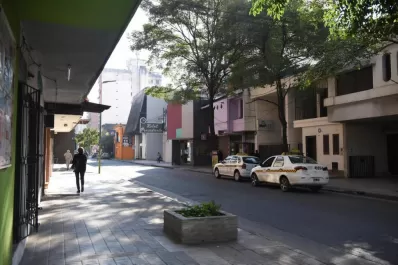 Un joven resultó herido al huir de dos mujeres que lo habrían asaltado