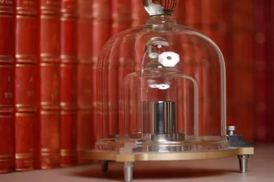 Entran en vigencia los nuevos valores del kilo y del ampere