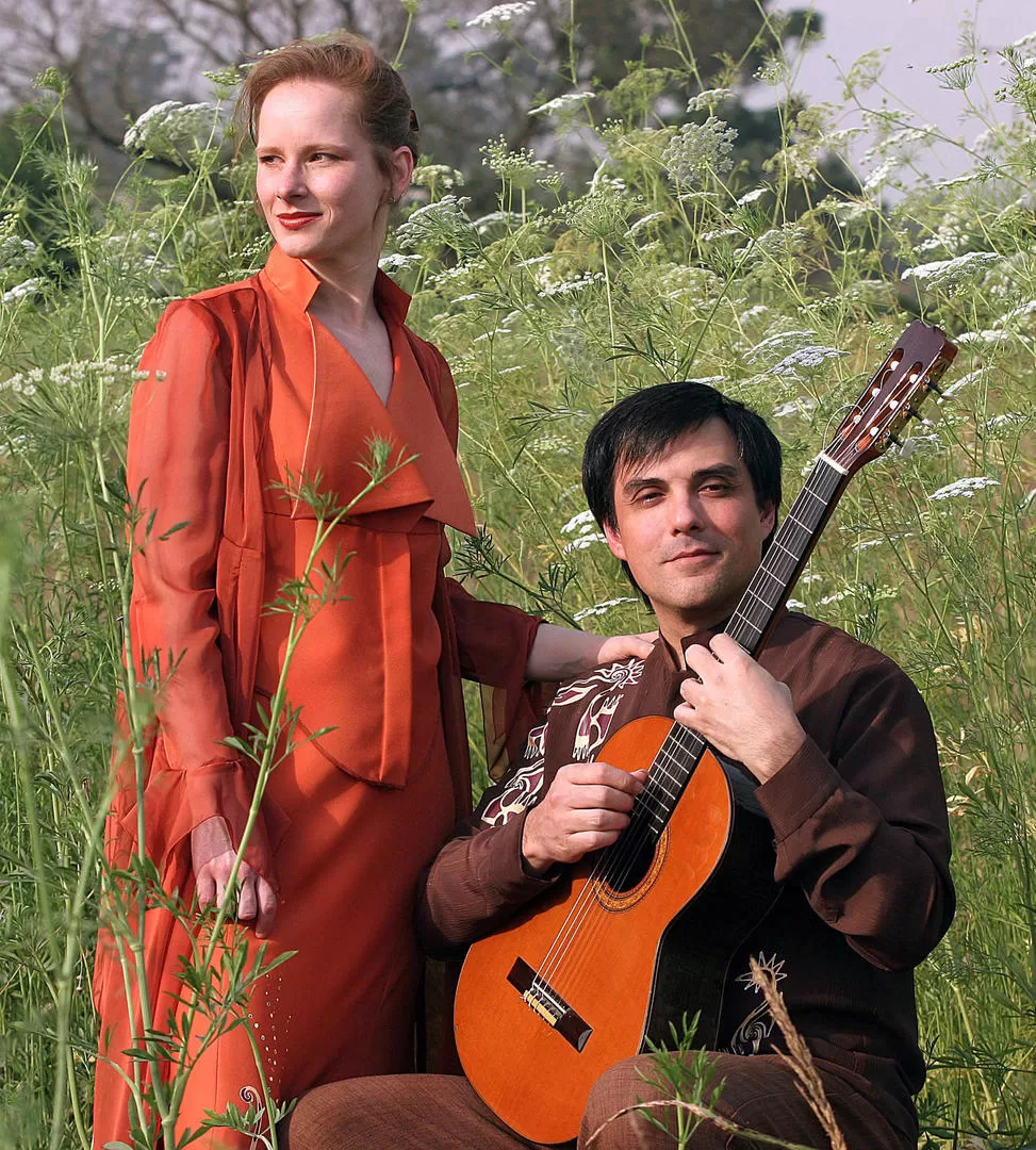 VOZ Y GUITARRA. Skovman y González Jazey comparten vida y música. 