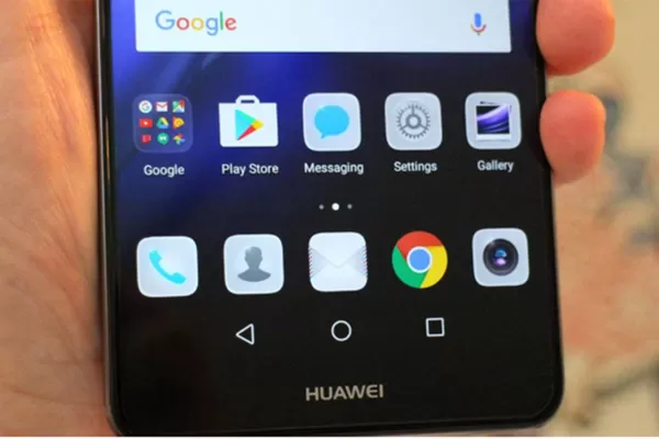 Usuarios de Huawei intentan deshacerse de sus celulares y se desploman los precios