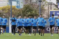 En Boca volverá Izquierdoz en el fondo; Zárate y Villa entrarán por Obando y Pavón