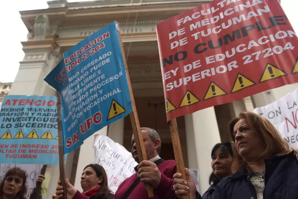 Medicina: convocan a una sesión extraordinaria por los reclamos sobre el cupo
