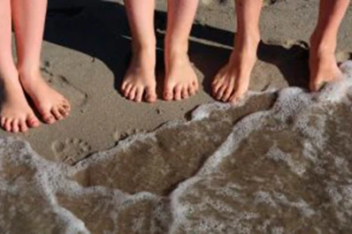 Buscan una familia para adoptar a tres hermanitos que no quieren ser separados