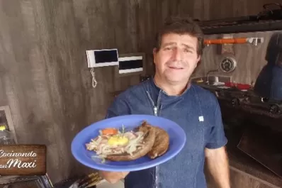 Hoy, en Cocinando con Maxi: bifes de hígado con cebollas de tres colores