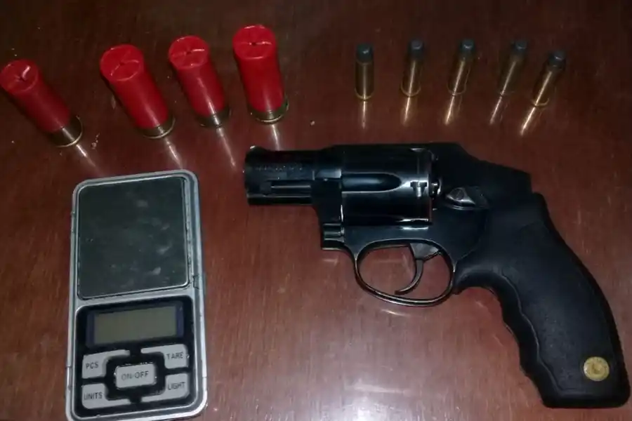 Secuestraron decenas de armas en un megaoperativo policial por distintas ciudades de Tucumán
