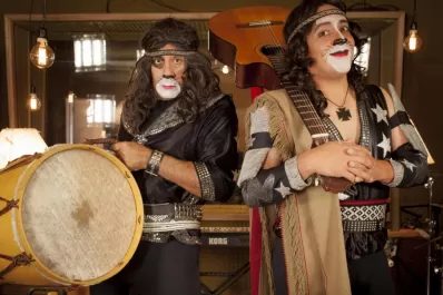 QV4 trae “Kissonestos” al Alberdi