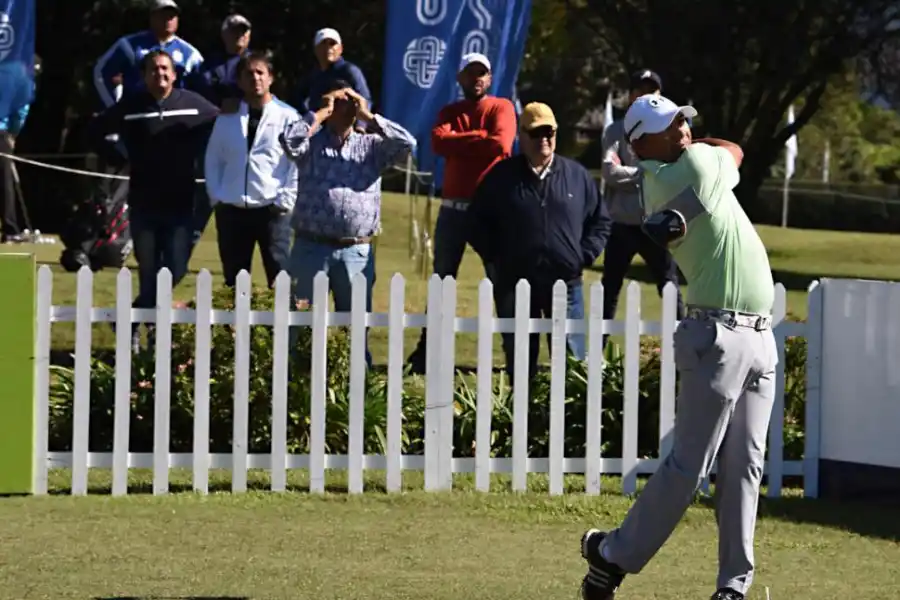 CERCA. Costilla mantuvo la regularidad en toda la primera vuelta, pero no alcanzó.  la gaceta / Foto de José Nuno