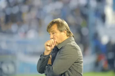 Zielinski repite: debe “sentarse y hablar” para su futuro