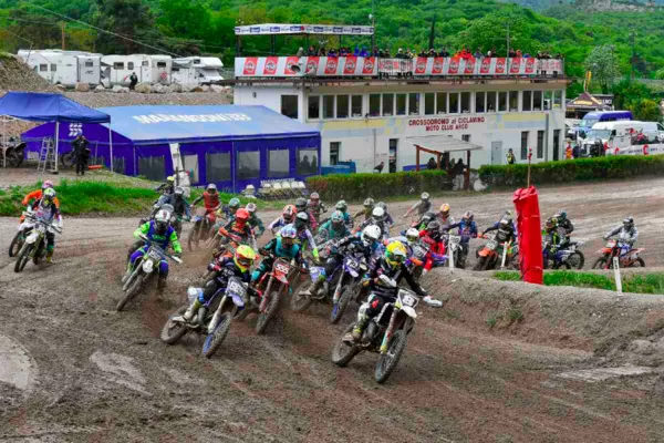 Tragedia en el motocross: un piloto falleció luego de un salto en el campeonato Italiano