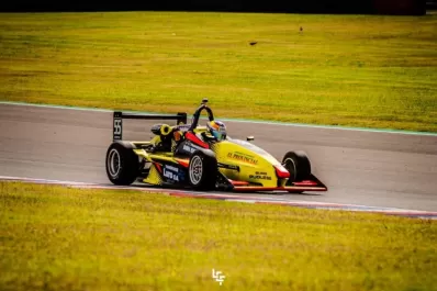 FR Plus-Rotax Bonaerense: al podio a alta velocidad