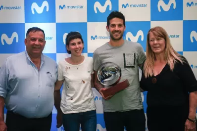 Laprovittola es el MVP de la Liga Endesa y sus padres le entregaron el galardón