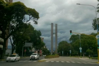 Menos frío y sin lluvias, al menos hasta el miércoles