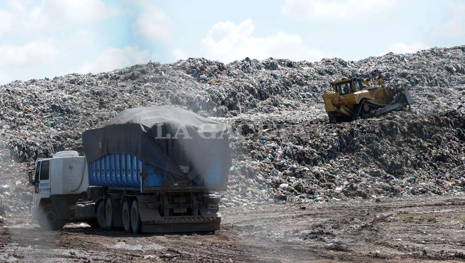 Alfaro vive echándole la culpa a los otros de todo lo que no puede hacer, dijo Manzur