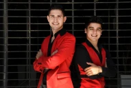 El dúo Campedrinos encarna el folclore más joven y festivalero