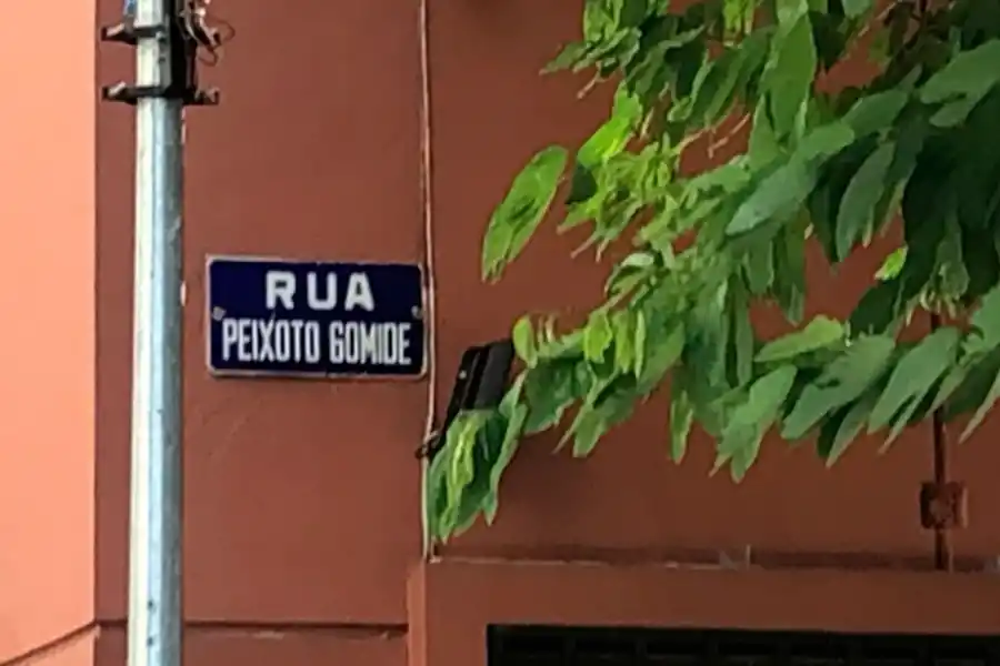 LA CALLE DONDE VIVE. El domicilio que informó Darthés está en el barrio Jardims.