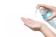 Paso a paso: cómo preparar alcohol en gel en forma casera