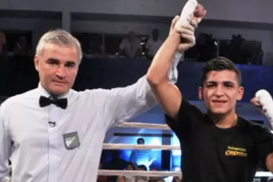 El Profeta Ruiz venció por puntos a Cusolito y se puso el cinturón Latino Plata