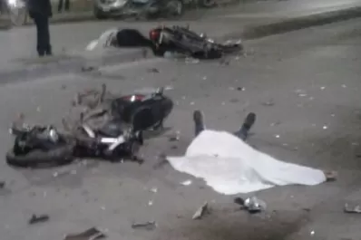Trágico desenlace al chocar dos motos en la zona sur de la capital