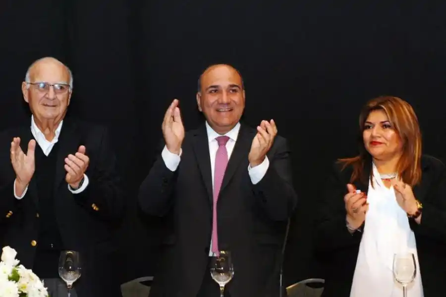 Con mucho picante: entre la tele y el Salón Blanco