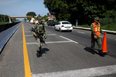 Estados Unidos logra un acuerdo migratorio y suspende los aranceles para México