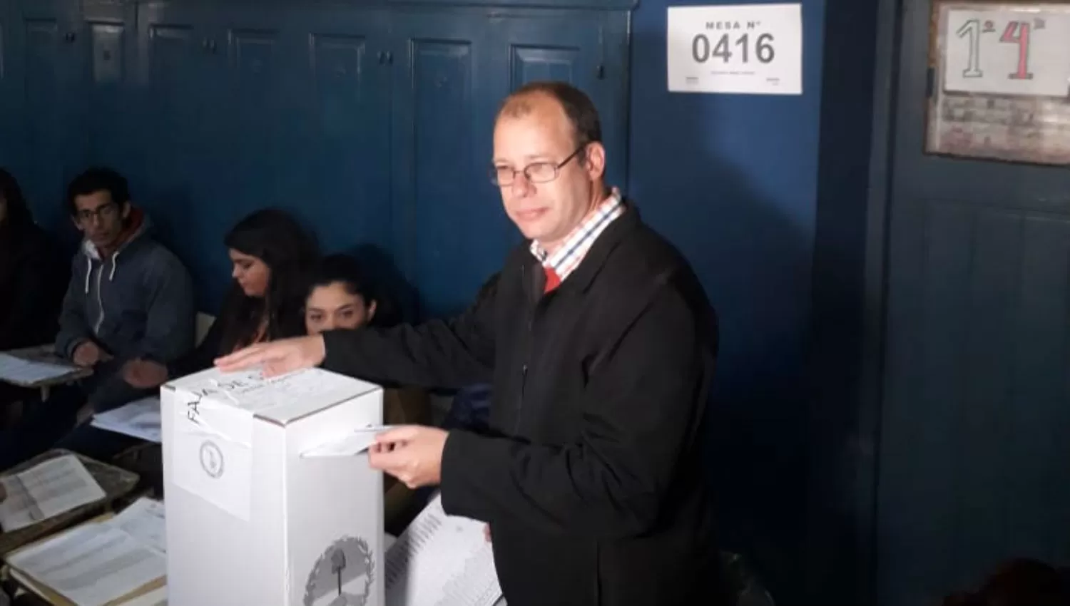 Osatinsky, tras votar: hagan valer sus derechos democráticos