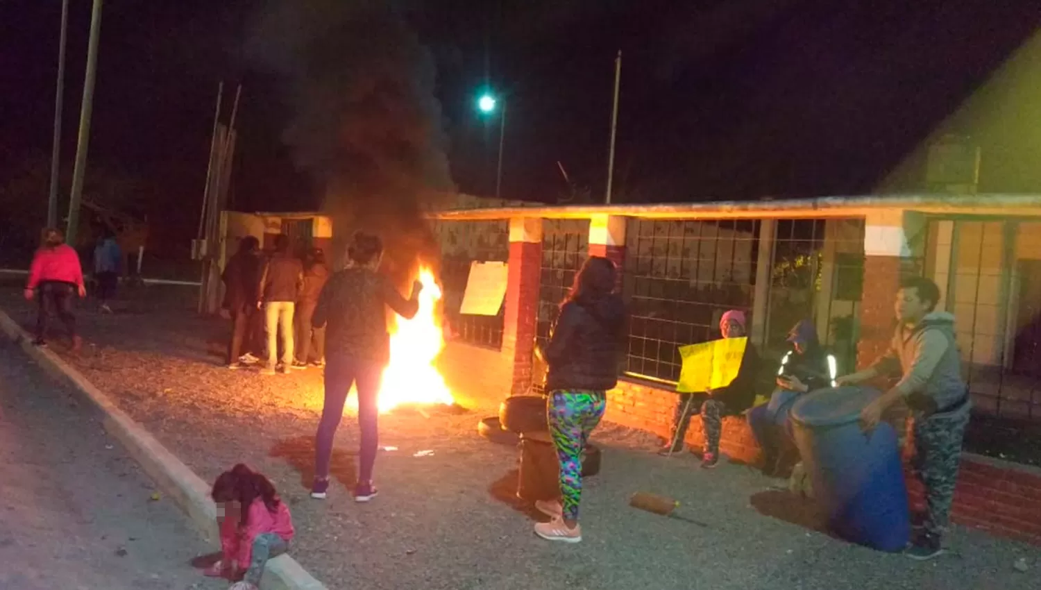 Disturbios y balas de goma en El Naranjo por los resultados del domingo