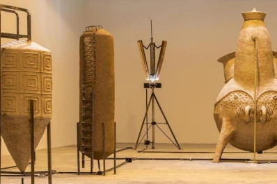 Gabriel Chaile lleva a la meca del arte sus ollas con historias