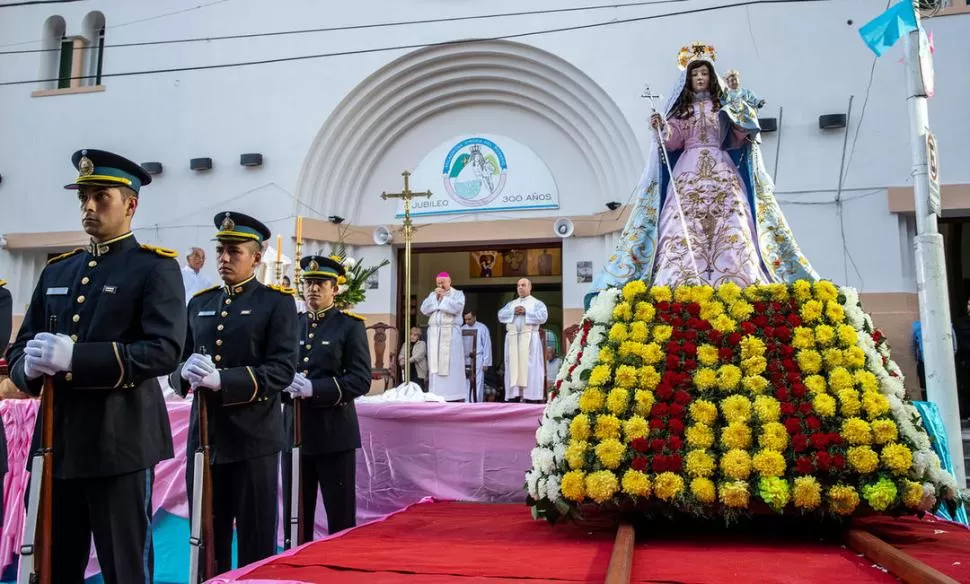CELEBRACIÓN. La imagen de Nuestra Señora del Rosario venerada por los monterizos. 